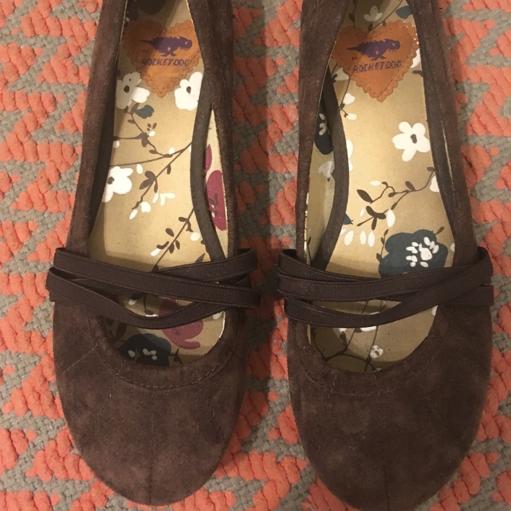 Brown rocket dog flats